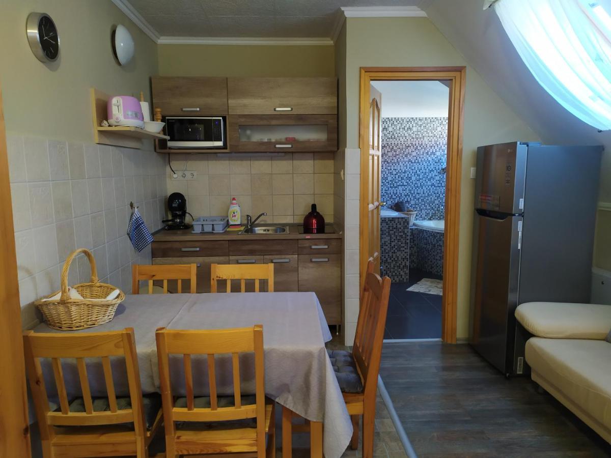 Bobita Apartmanhaz Szilvasvarad Bagian luar foto