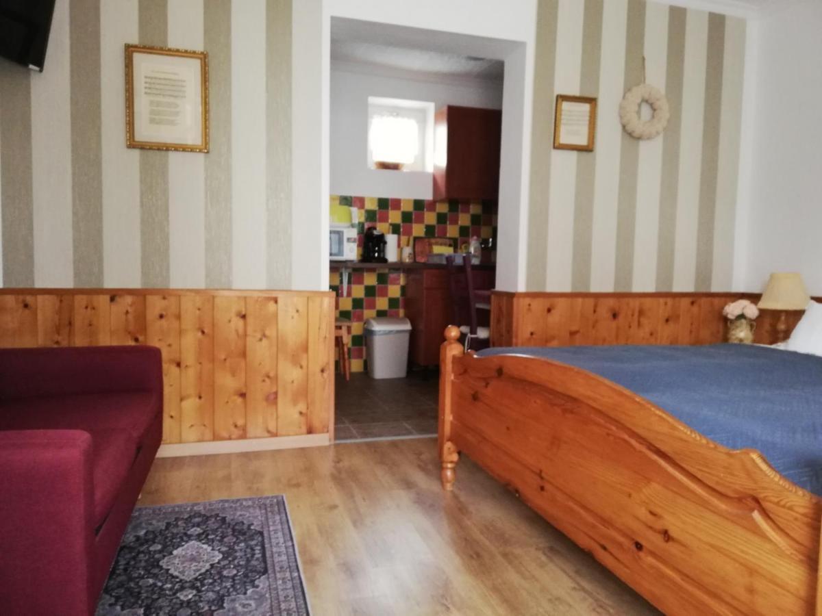 Bobita Apartmanhaz Szilvasvarad Bagian luar foto