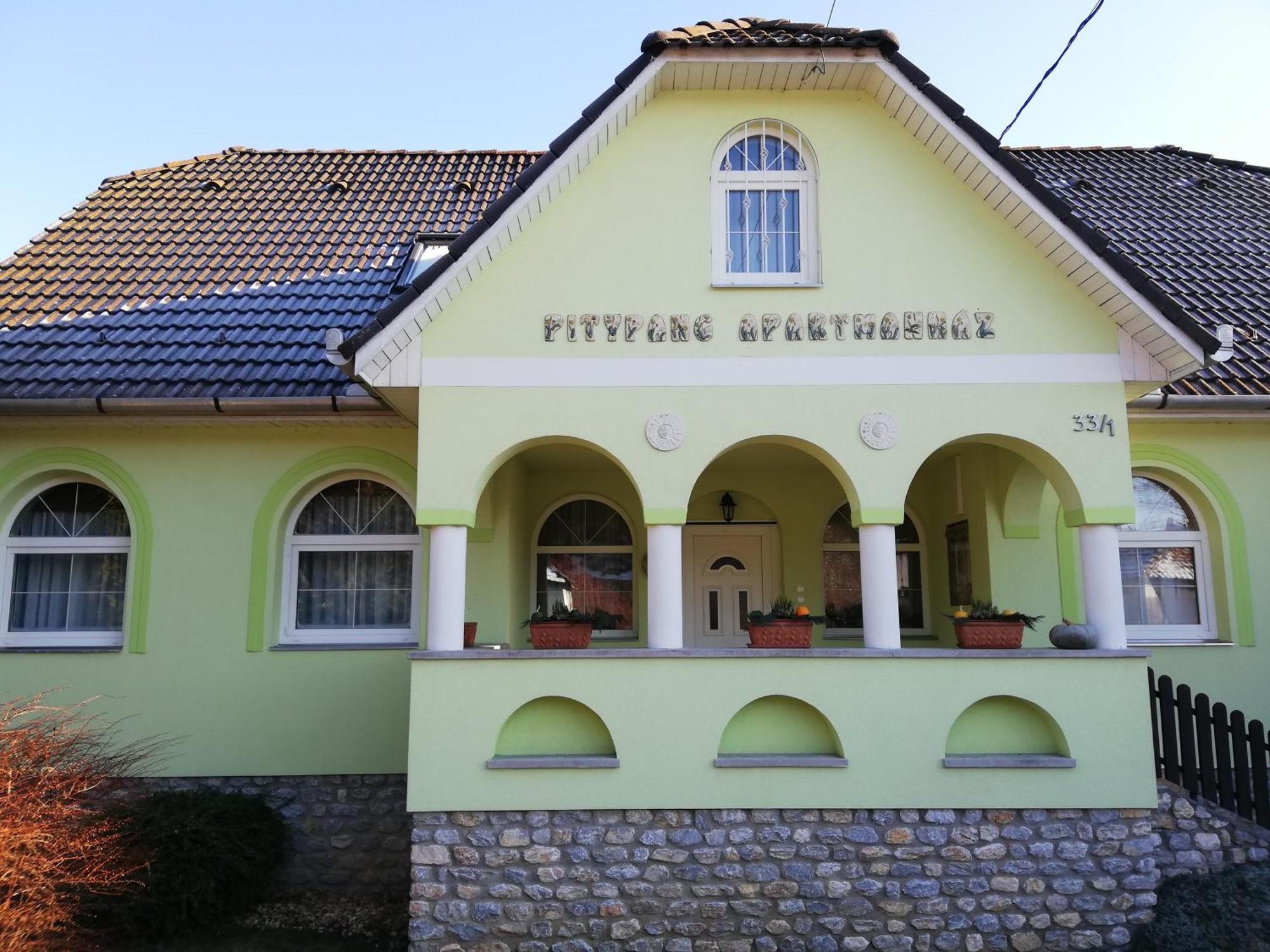 Bobita Apartmanhaz Szilvasvarad Bagian luar foto