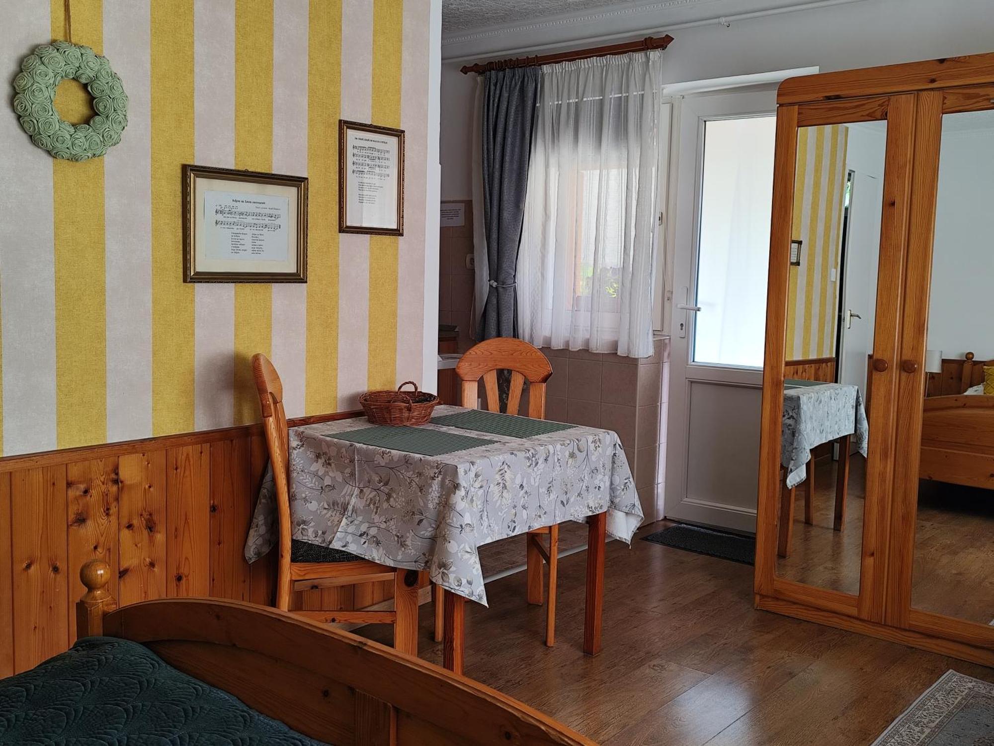 Bobita Apartmanhaz Szilvasvarad Bagian luar foto