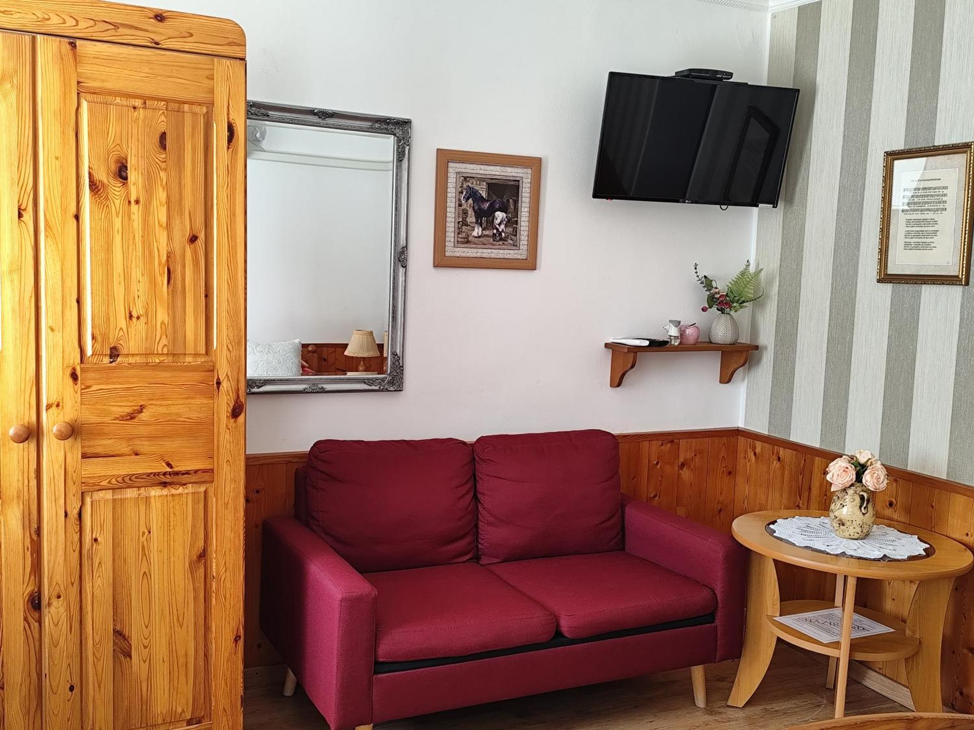 Bobita Apartmanhaz Szilvasvarad Bagian luar foto