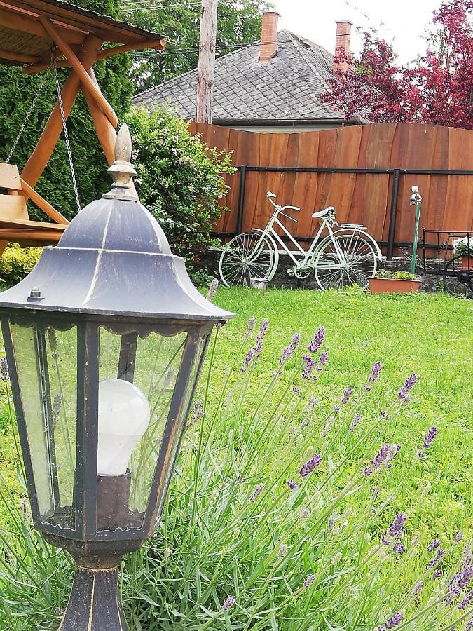 Bobita Apartmanhaz Szilvasvarad Bagian luar foto